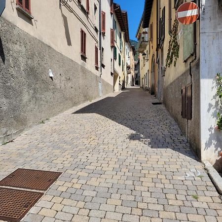 Casa Gianna Apartment Castiglione dʼIntelvi Екстериор снимка