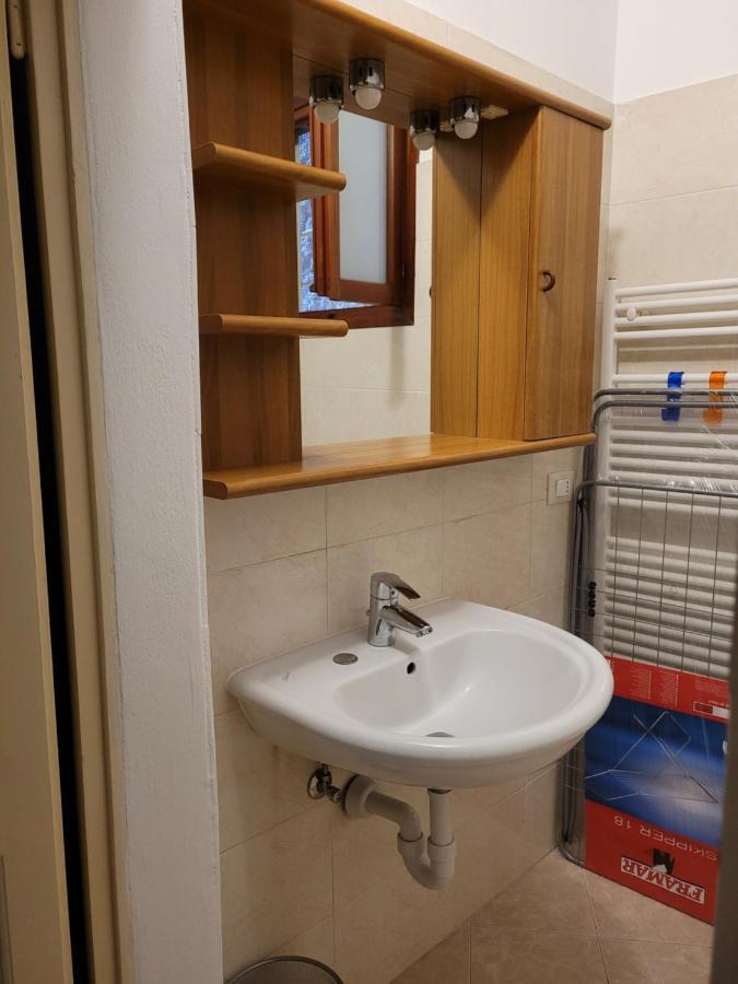 Casa Gianna Apartment Castiglione dʼIntelvi Екстериор снимка