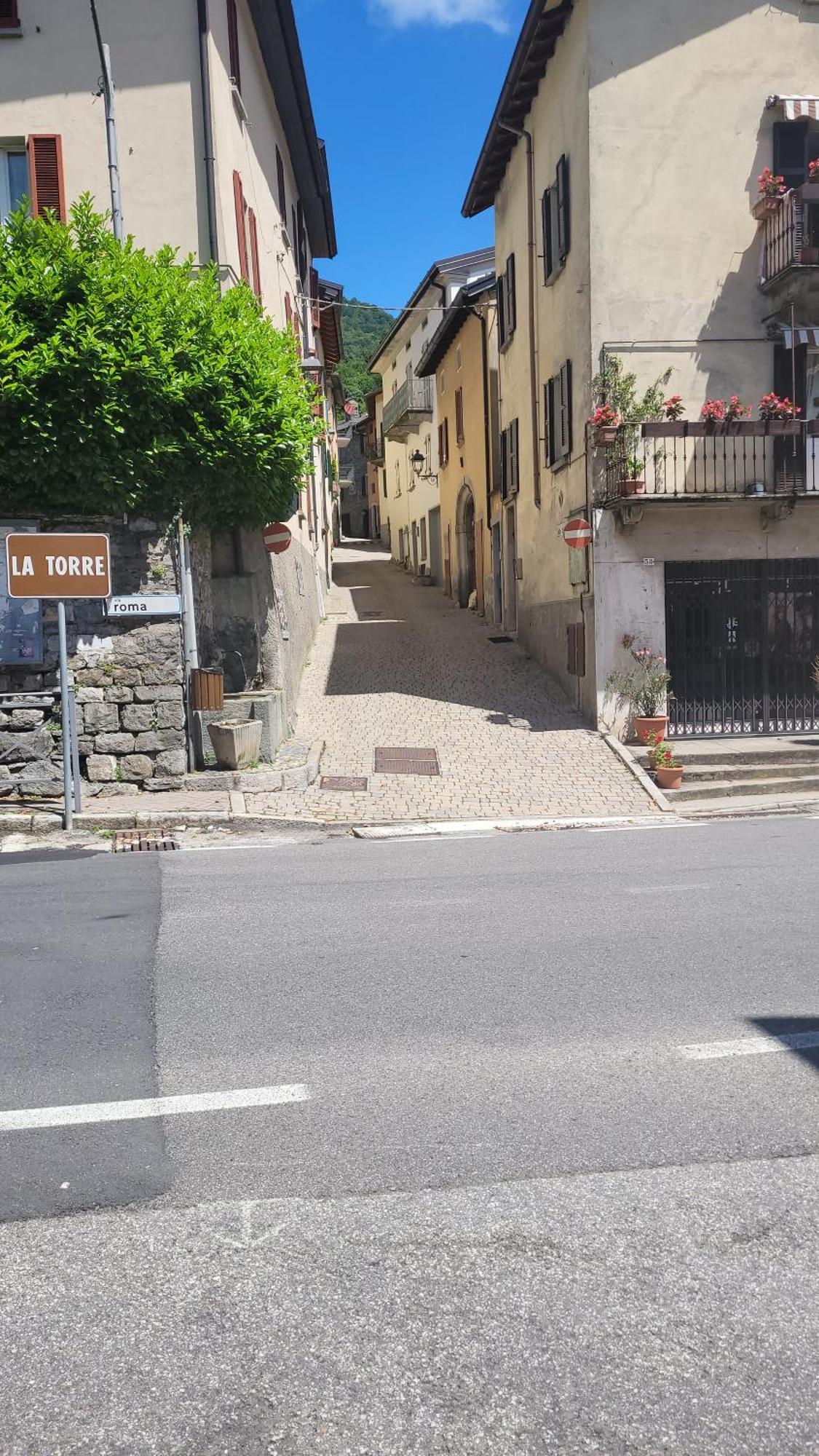 Casa Gianna Apartment Castiglione dʼIntelvi Екстериор снимка